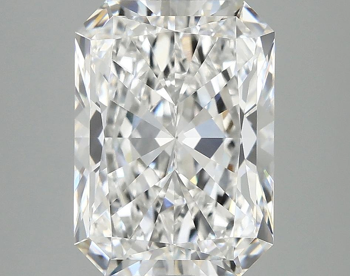4.01 Carat Radiant Shaped Excellent Cut VVS2 IGI Certified Lab Grown Diamond