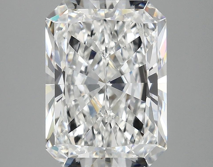 4.01 Carat Radiant Shaped Excellent Cut VVS2 IGI Certified Lab Grown Diamond