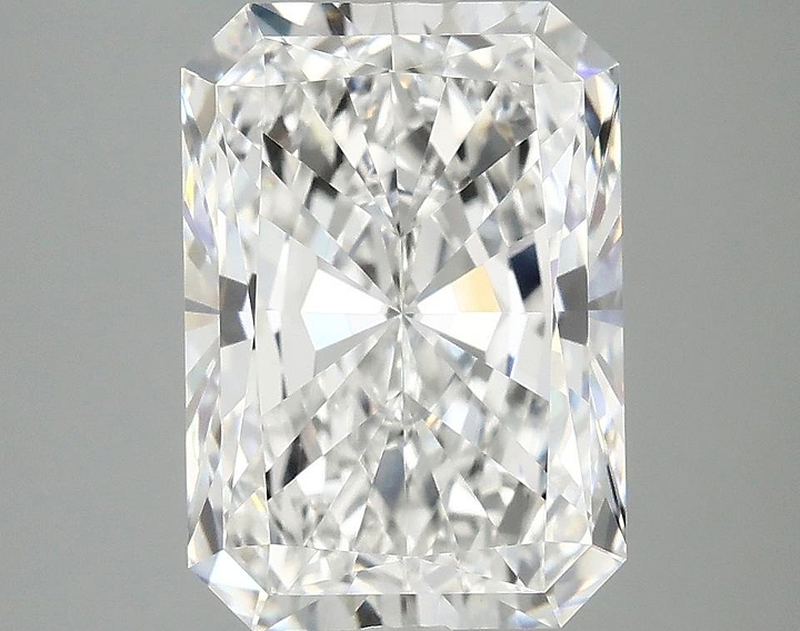 4.04 Carat Radiant Shaped Ideal Cut VVS2 IGI Certified Lab Grown Diamond