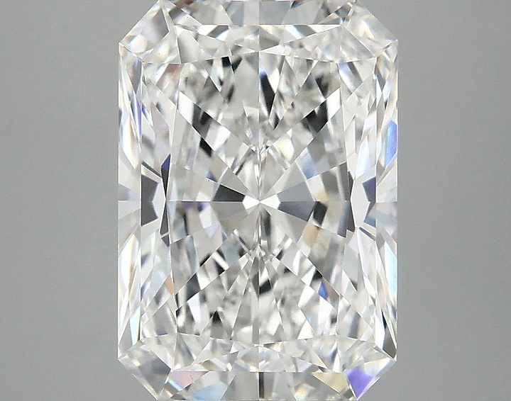 4.04 Carat Radiant Shaped Ideal Cut VS1 IGI Certified Lab Grown Diamond