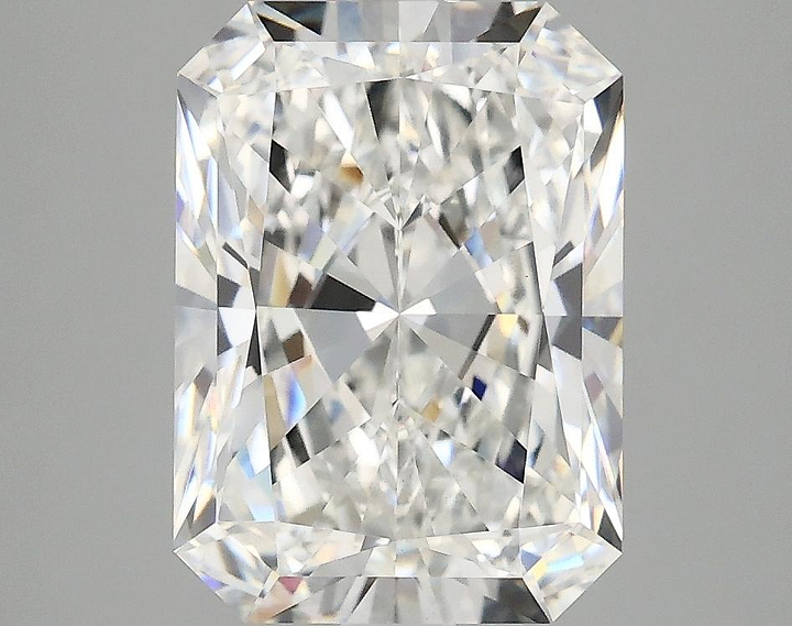 4.03 Carat Radiant Shaped Excellent Cut VVS2 IGI Certified Lab Grown Diamond
