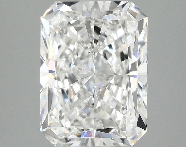 2.97 Carat Radiant Shaped Excellent Cut VVS2 IGI Certified Lab Grown Diamond