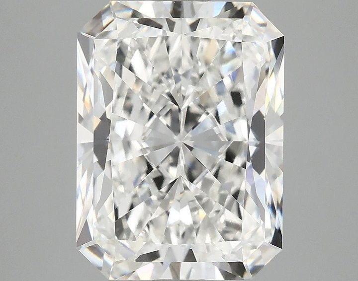 4.09 Carat Radiant Shaped Excellent Cut VVS2 IGI Certified Lab Grown Diamond