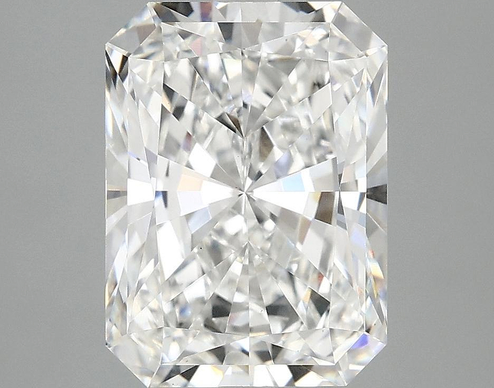 3.83 Carat Radiant Shaped Excellent Cut VS1 IGI Certified Lab Grown Diamond