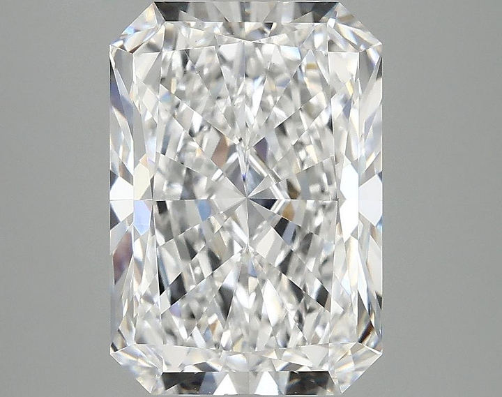 4.07 Carat Radiant Shaped Ideal Cut VVS2 IGI Certified Lab Grown Diamond