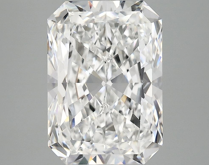 3.97 Carat Radiant Shaped Ideal Cut VVS2 IGI Certified Lab Grown Diamond