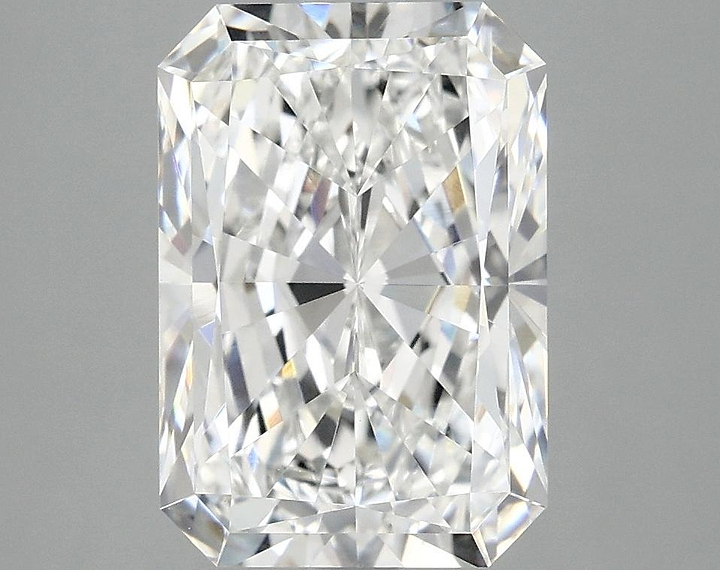 3.9 Carat Radiant Shaped Ideal Cut VVS2 IGI Certified Lab Grown Diamond