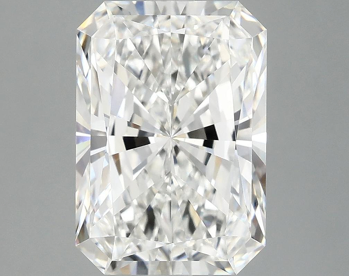 4.04 Carat Radiant Shaped Ideal Cut VVS2 IGI Certified Lab Grown Diamond