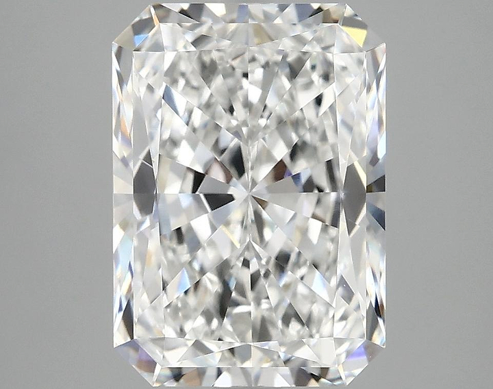 3.93 Carat Radiant Shaped Ideal Cut VVS2 IGI Certified Lab Grown Diamond