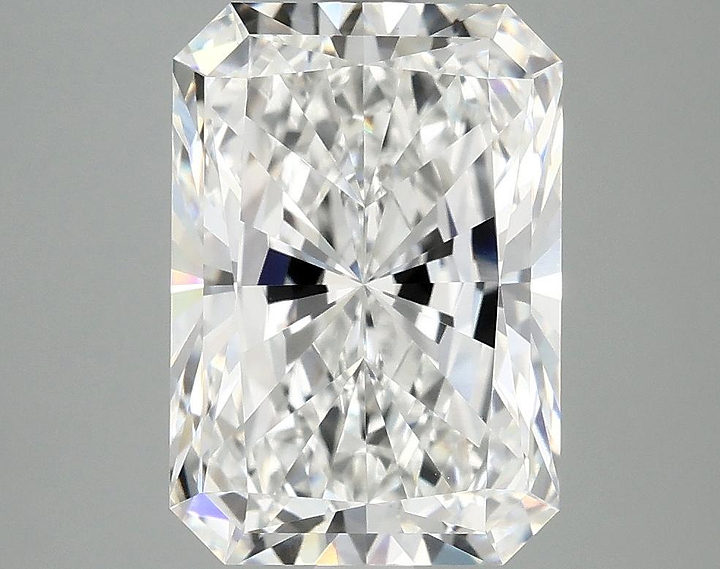 4.1 Carat Radiant Shaped Ideal Cut VVS2 IGI Certified Lab Grown Diamond