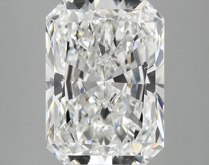 4.07 Carat Radiant Shaped Excellent Cut VS1 IGI Certified Lab Grown Diamond
