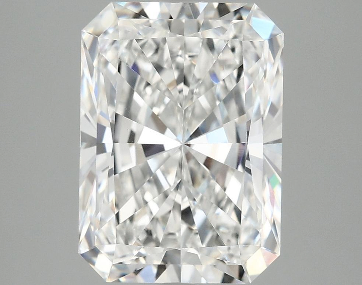 4.1 Carat Radiant Shaped Excellent Cut VVS2 IGI Certified Lab Grown Diamond
