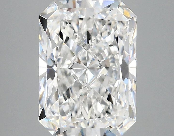 4.06 Carat Radiant Shaped Ideal Cut VVS2 IGI Certified Lab Grown Diamond