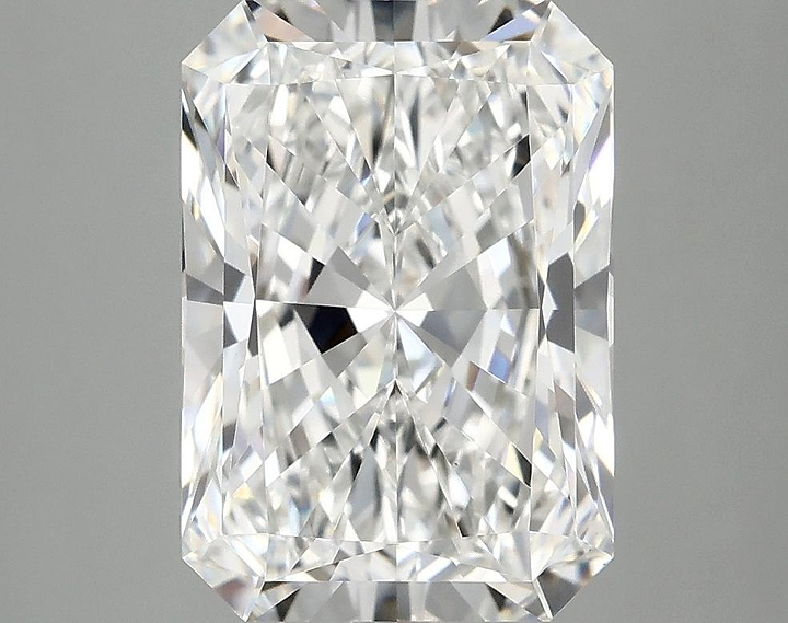 4.09 Carat Radiant Shaped Ideal Cut VVS2 IGI Certified Lab Grown Diamond