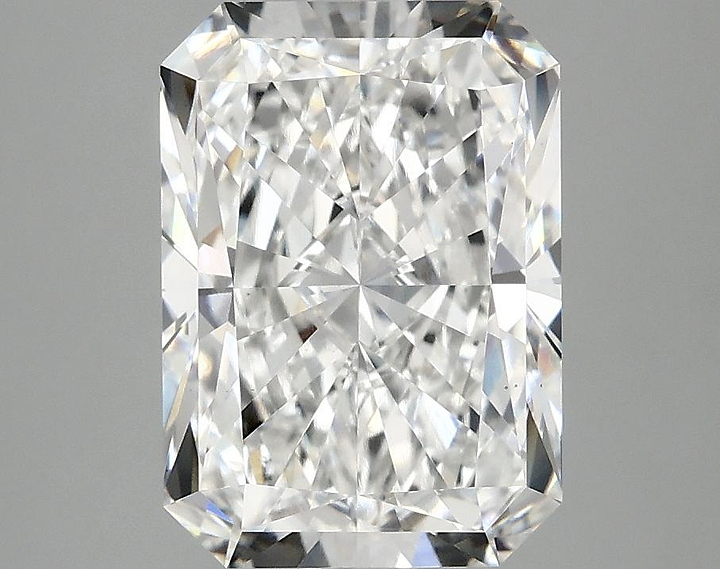 3.47 Carat Radiant Shaped Ideal Cut VS1 IGI Certified Lab Grown Diamond