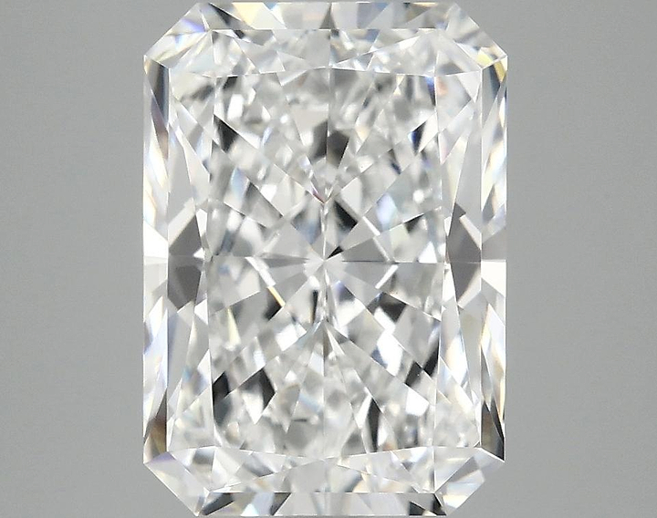 4.04 Carat Radiant Shaped Ideal Cut VVS2 IGI Certified Lab Grown Diamond