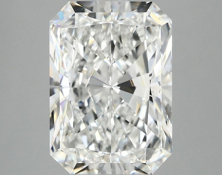 4.11 Carat Radiant Shaped Ideal Cut VVS2 IGI Certified Lab Grown Diamond