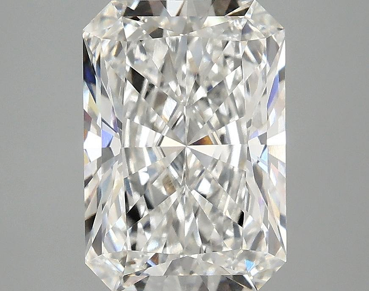 3.08 Carat Radiant Shaped Ideal Cut VS1 IGI Certified Lab Grown Diamond