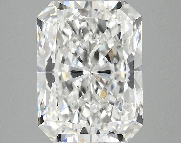 3.09 Carat Radiant Shaped Excellent Cut VS1 IGI Certified Lab Grown Diamond