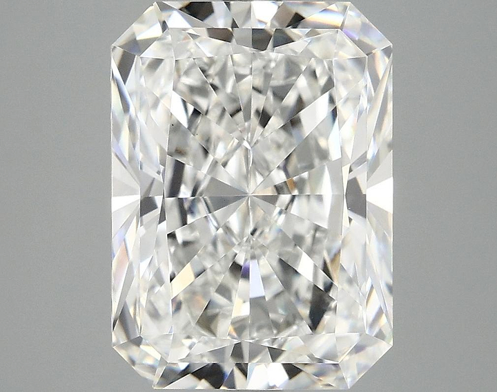 4.97 Carat Radiant Shaped Excellent Cut VS1 IGI Certified Lab Grown Diamond
