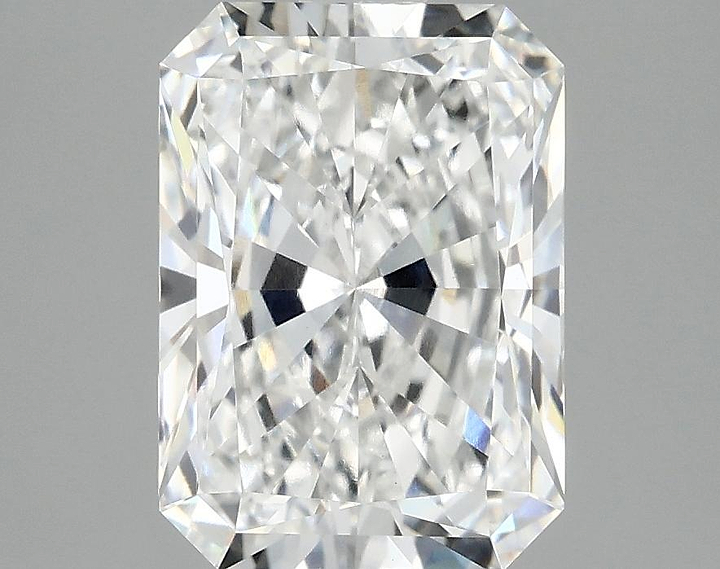 2.99 Carat Radiant Shaped Ideal Cut VVS2 IGI Certified Lab Grown Diamond
