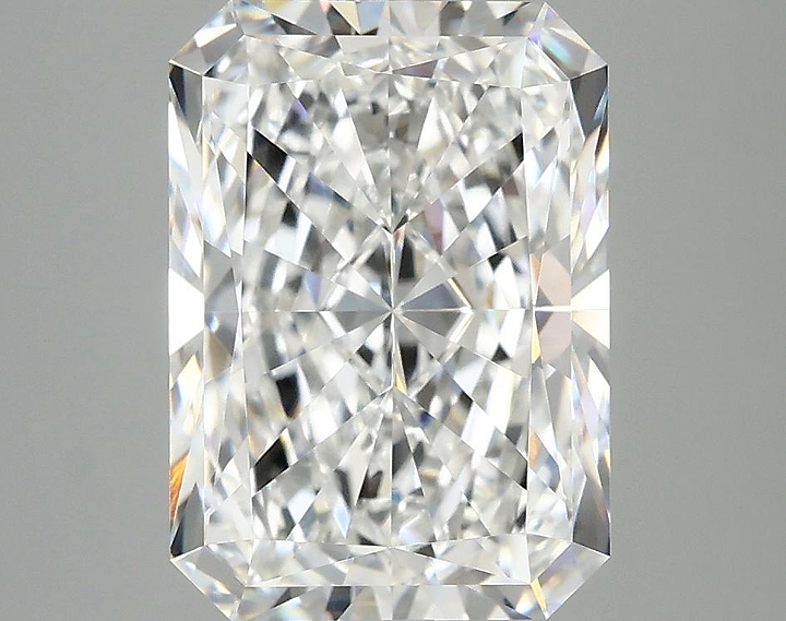4.11 Carat Radiant Shaped Ideal Cut VVS2 IGI Certified Lab Grown Diamond