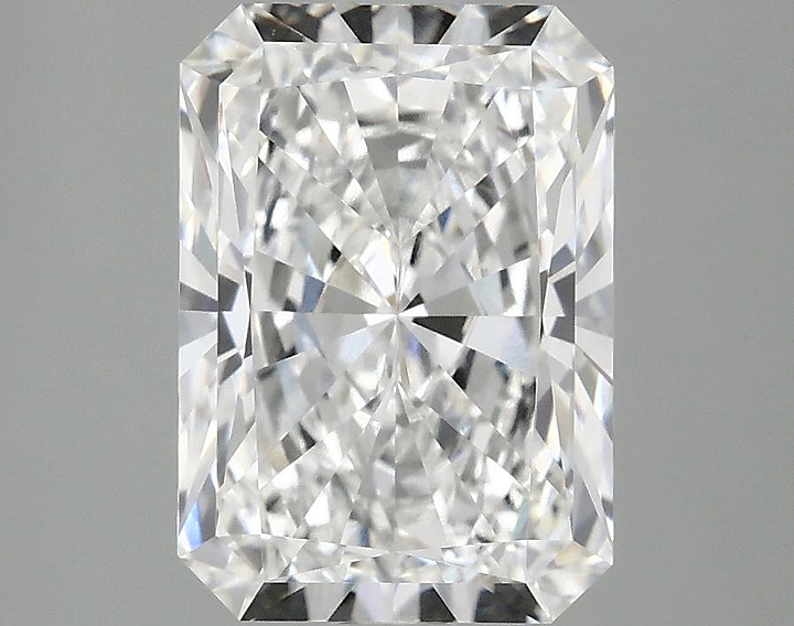 3.05 Carat Radiant Shaped Ideal Cut VVS2 IGI Certified Lab Grown Diamond