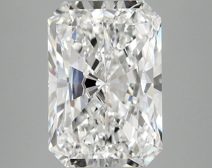 4.19 Carat Radiant Shaped Ideal Cut VVS2 IGI Certified Lab Grown Diamond