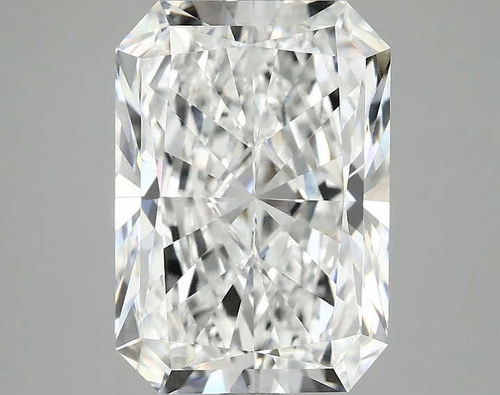 4.06 Carat Radiant Shaped Ideal Cut VVS2 IGI Certified Lab Grown Diamond