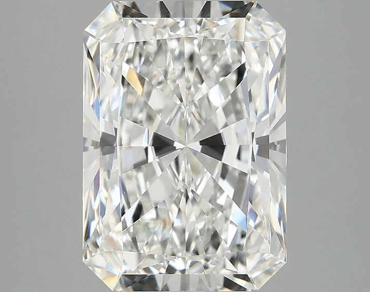 3.91 Carat Radiant Shaped Ideal Cut VVS2 IGI Certified Lab Grown Diamond