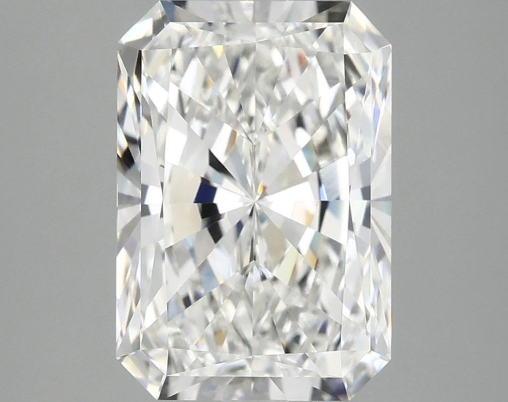 4.03 Carat Radiant Shaped Ideal Cut VVS2 IGI Certified Lab Grown Diamond