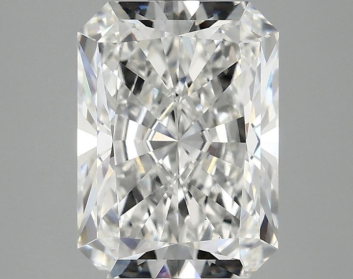 2.89 Carat Radiant Shaped Excellent Cut VS1 IGI Certified Lab Grown Diamond