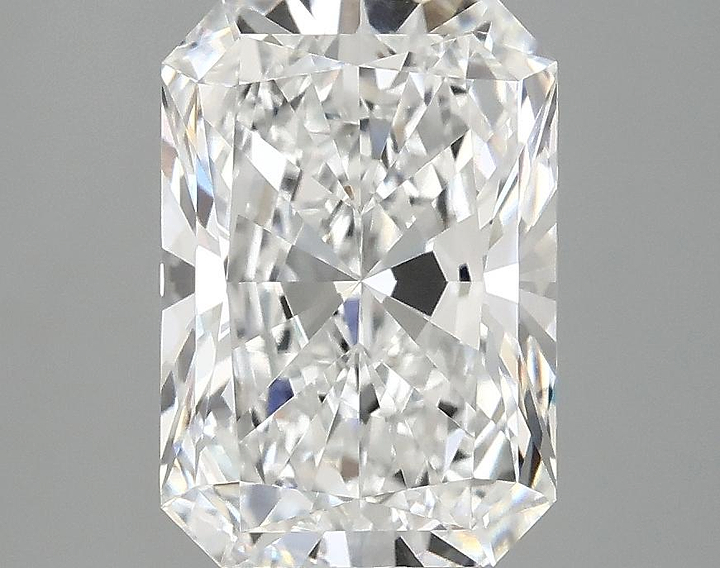 3.09 Carat Radiant Shaped Ideal Cut VVS2 IGI Certified Lab Grown Diamond