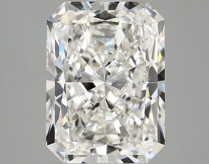3.02 Carat Radiant Shaped Excellent Cut VVS2 IGI Certified Lab Grown Diamond