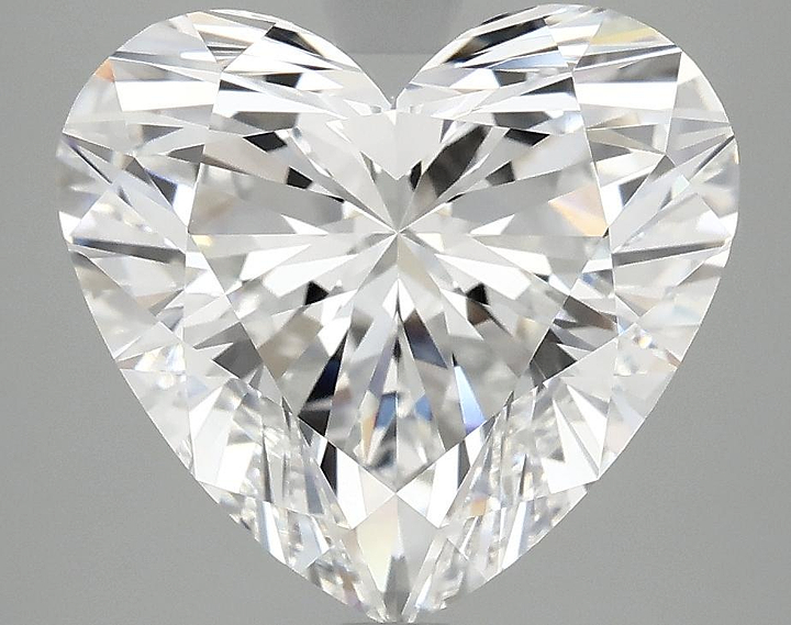 5.07 Carat Heart Shaped Ideal Cut VVS2 IGI Certified Lab Grown Diamond