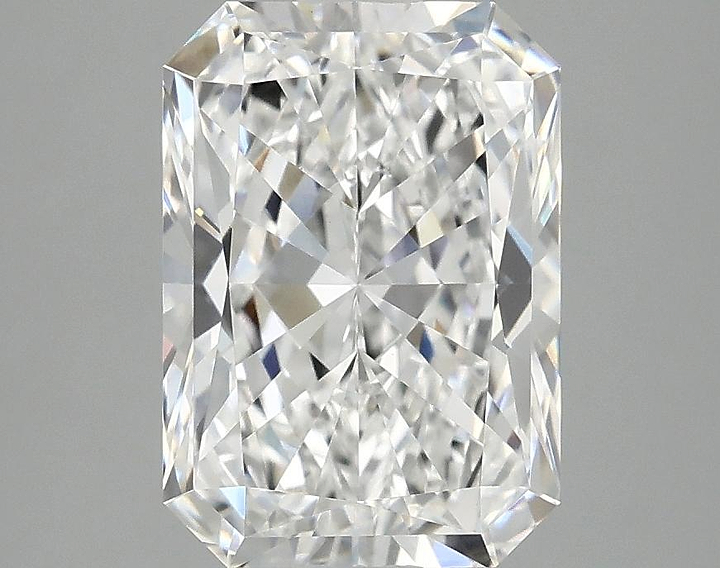 3.04 Carat Radiant Shaped Ideal Cut VVS2 IGI Certified Lab Grown Diamond