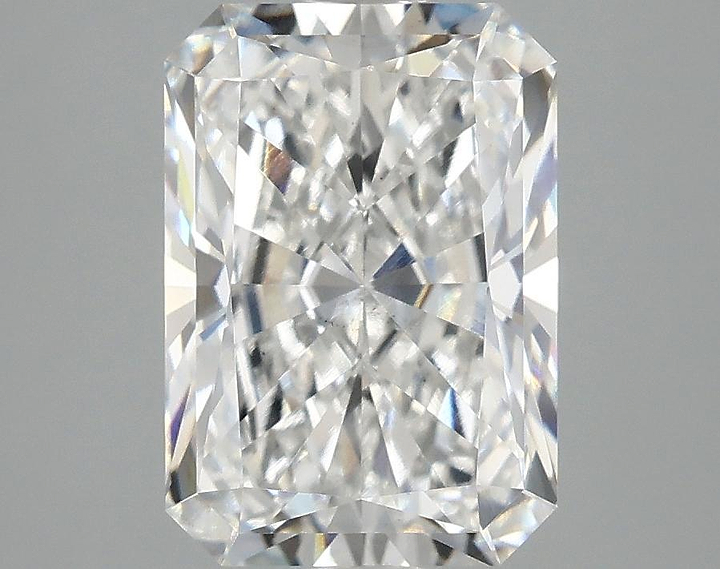 3.1 Carat Radiant Shaped Ideal Cut VS2 IGI Certified Lab Grown Diamond