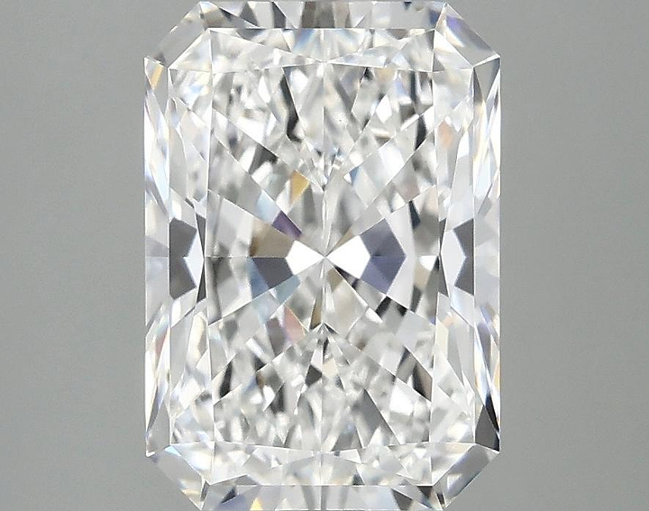 3.08 Carat Radiant Shaped Ideal Cut VVS2 IGI Certified Lab Grown Diamond