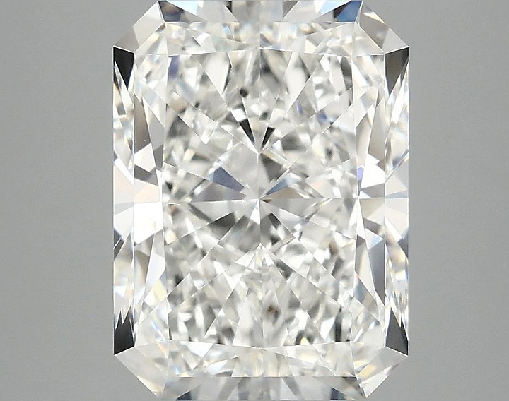 4.04 Carat Radiant Shaped Excellent Cut VVS2 IGI Certified Lab Grown Diamond