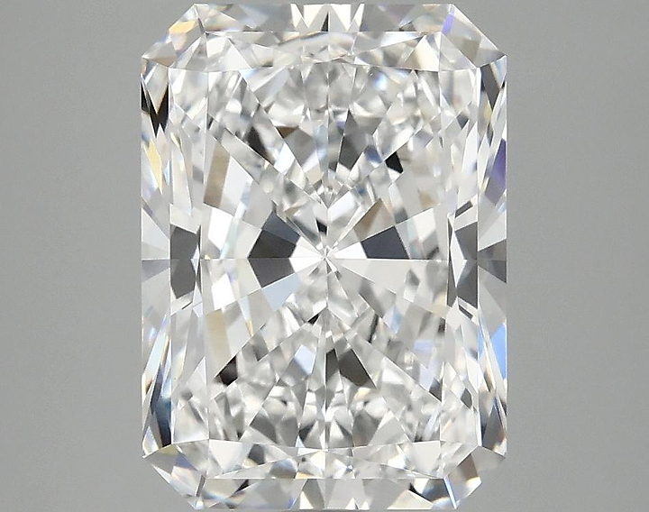 3.92 Carat Radiant Shaped Excellent Cut VVS2 IGI Certified Lab Grown Diamond