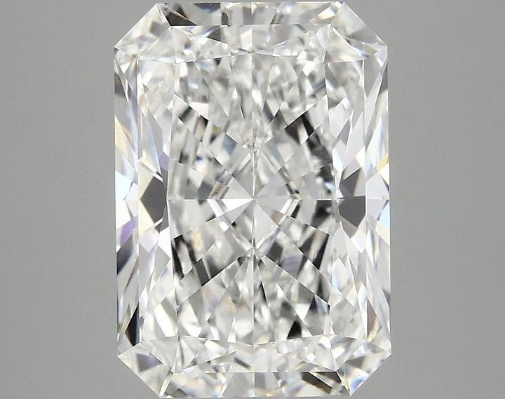 4.09 Carat Radiant Shaped Ideal Cut VVS2 IGI Certified Lab Grown Diamond
