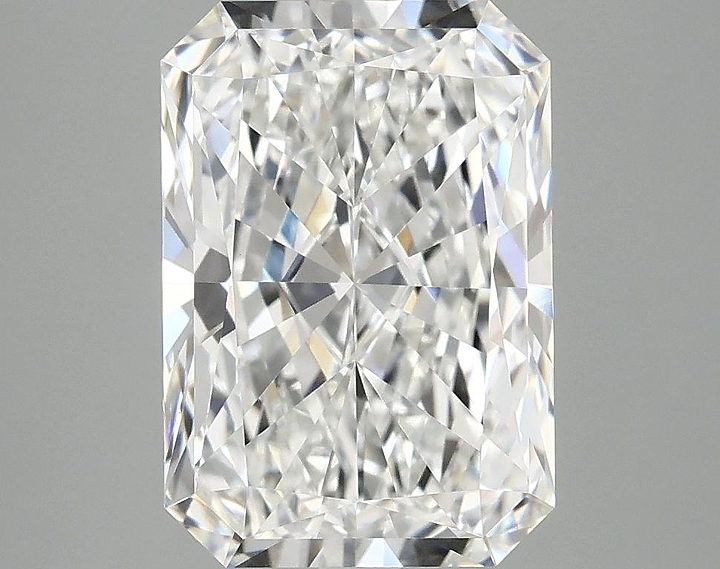 3.87 Carat Radiant Shaped Ideal Cut VVS2 IGI Certified Lab Grown Diamond