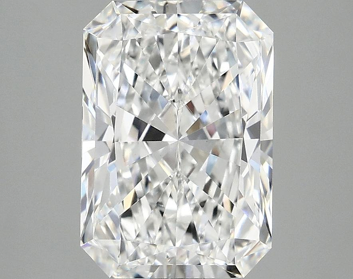 3.03 Carat Radiant Shaped Ideal Cut VVS2 IGI Certified Lab Grown Diamond