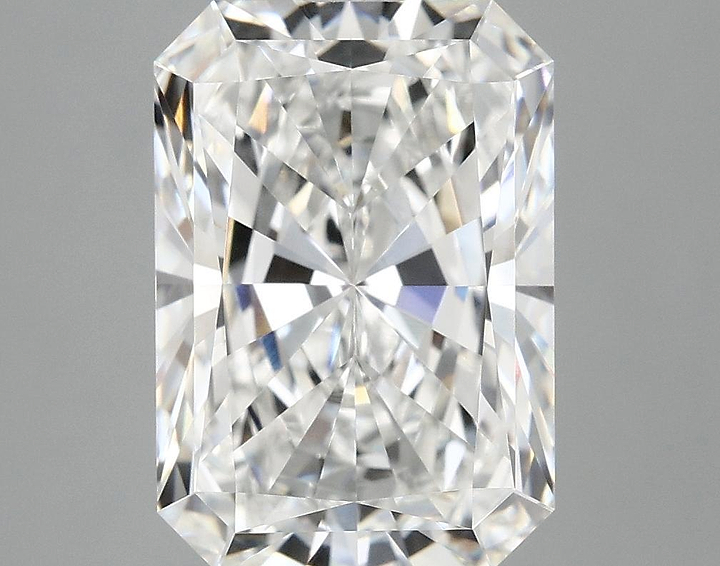 4.06 Carat Radiant Shaped Ideal Cut VVS2 IGI Certified Lab Grown Diamond