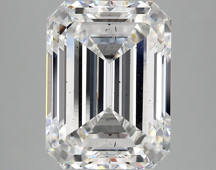 4.68 Carat Emerald Shaped Excellent Cut SI1 IGI Certified Lab Grown Diamond