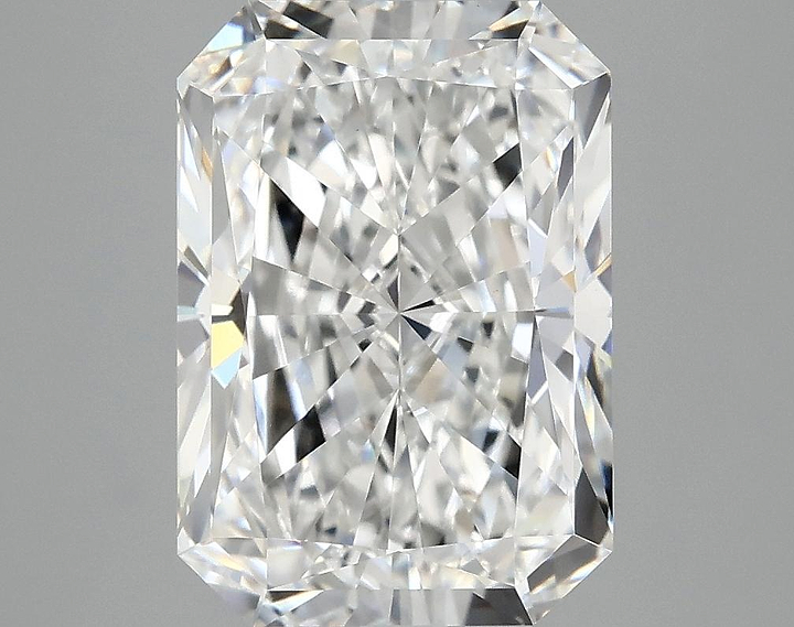 3.86 Carat Radiant Shaped Ideal Cut VVS2 IGI Certified Lab Grown Diamond