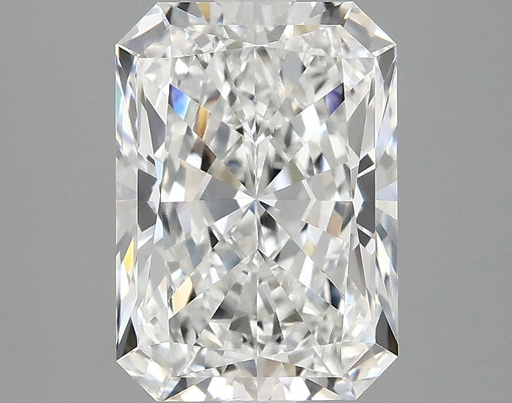 3.05 Carat Radiant Shaped Ideal Cut VVS2 IGI Certified Lab Grown Diamond