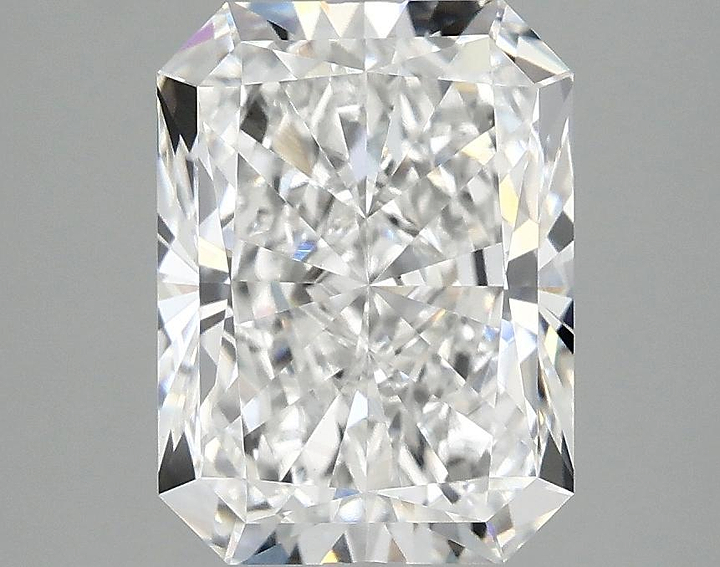 3.05 Carat Radiant Shaped Excellent Cut VS1 IGI Certified Lab Grown Diamond