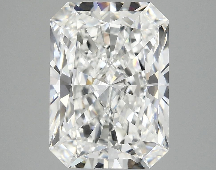 3.9 Carat Radiant Shaped Ideal Cut VVS2 IGI Certified Lab Grown Diamond