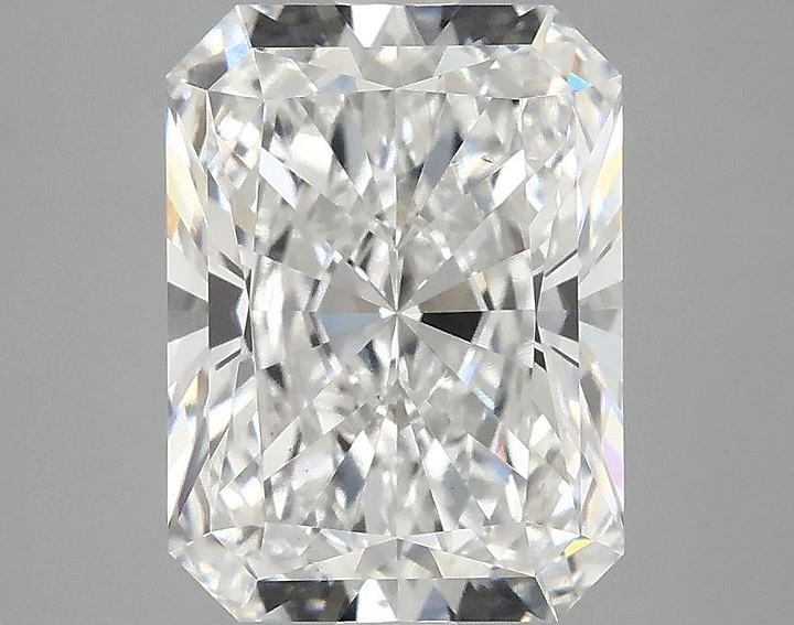3.1 Carat Radiant Shaped Excellent Cut VS2 IGI Certified Lab Grown Diamond